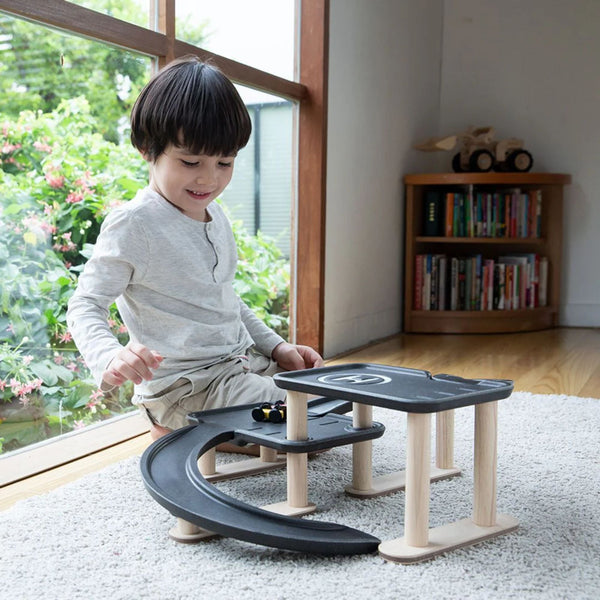 PlanToys Race 'n' Play Parking Garage – Customisable Wooden Toy Garage | Ages 3+ Wooden Toy PlanToys