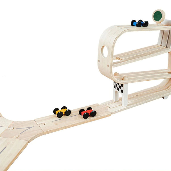 PlanToys Ramp Racer | Wooden Racing Track Toy for Toddlers | Ages 18M+ Wooden Toy PlanToys