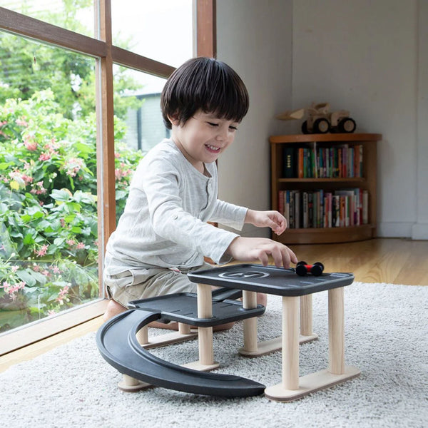 PlanToys Race 'n' Play Parking Garage – Customisable Wooden Toy Garage | Ages 3+ Wooden Toy PlanToys